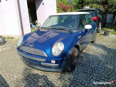 Mini Cooper 1,6 benzyna