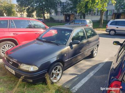 OPEL ASTRA F 1.8 16V Sport