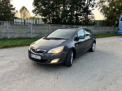 Sprzedam Opel Astra J 1.4 od osoby prywatnej