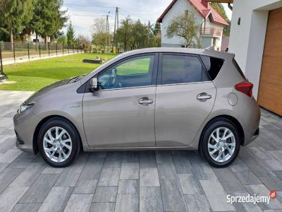 Toyota Auris 1.8 HYBRID, wzorowo utrzymany egzemplarz