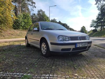 Volkswagen Golf 4 1.6 16v 2002r. hak