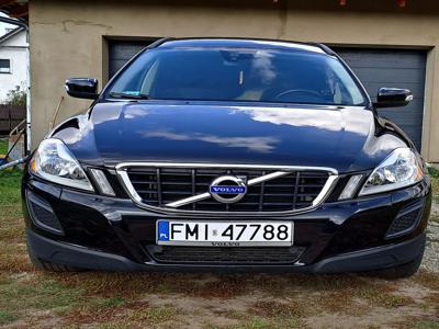 Volvo xc60 Momentum 2.0 163km 2012r