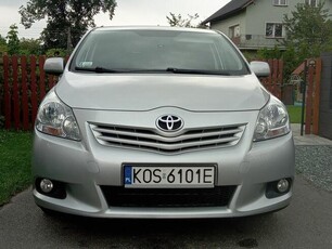 Ładna Toyota Verso