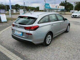 Hyundai i30 Salon Polska F-vat Gwarancja 1.5i CLASSIC +