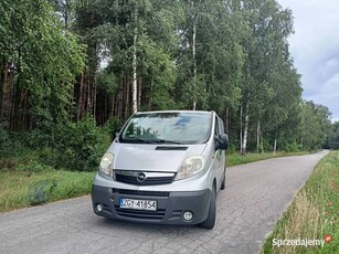 Opel Vivaro z 2010 roku