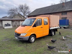 Sprzedam Mercedes-Benz Sprinter 2.2tdi 2001rok doka 6osobowy