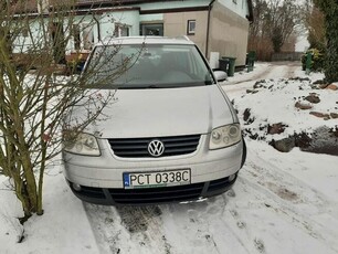 syndyk sprzeda samochód Volkswagen Touran