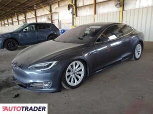 Tesla Model S benzyna 2018r. (PHOENIX)