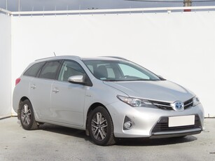 Toyota Auris 2015 Hybrid 168043km Kombi