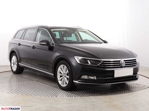 Volkswagen Passat 2.0 147 KM 2017r. (Piaseczno)