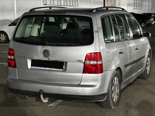 Volkswagen Touran 2004 1.9 TDI 284085km Samochody Rodzinne