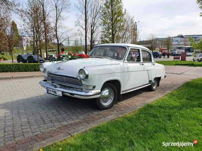 GAZ 21 УС Volga export 1968, kolor biały.