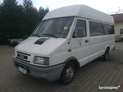 Iveco Daily 2.8 bus 9 osobowy