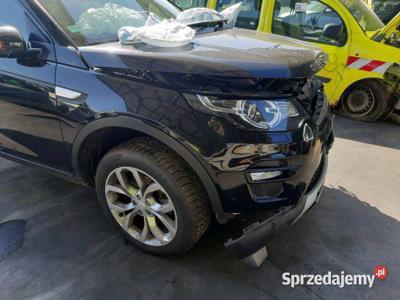 Land Rover Diskovery uszkodzony jak na zdjęciach