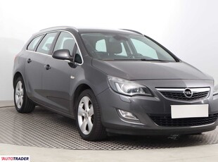 Opel Astra 1.4 138 KM 2011r. (Piaseczno)