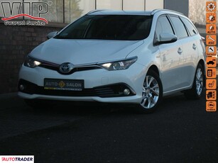 Toyota Auris 1.8 hybrydowy 99 KM 2015r. (Mysłowice)