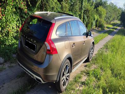 Używane Volvo V60 Cross Country - 40 000 PLN, 148 022 km, 2015