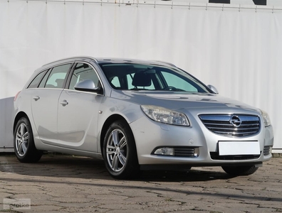 Opel Insignia , Klimatronic, Tempomat, Podgrzewane siedzienia,ALU