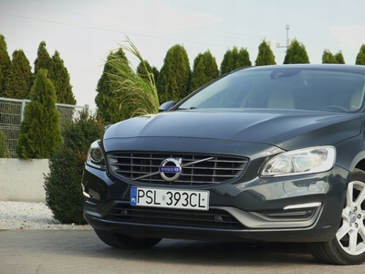 Volvo V60 I Kombi Facelifting 2.0 D4 DRIVE-E 181KM 2014