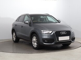 Audi Q3 I (8U) , Navi, Xenon, Bi-Xenon, Klimatronic, Tempomat, Parktronic