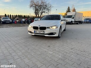 BMW Seria 3 318d DPF Touring