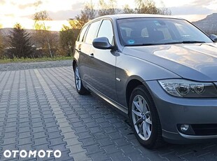 BMW Seria 3 318d Touring