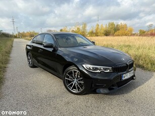 BMW Seria 3 330i xDrive Sport Line sport