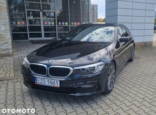 BMW Seria 5 520d Sport Line