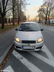 Chevrolet Aveo 1.2 16V Base