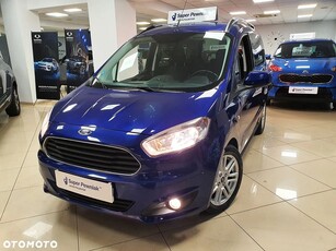 Ford Tourneo Courier 1.0 EcoBoost Titanium