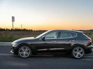 Maserati Levante Modena / 3.0L V6 350KM / Bogate wyposażenie