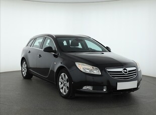 Opel Insignia , Navi, Klimatronic, Tempomat, Parktronic,ALU