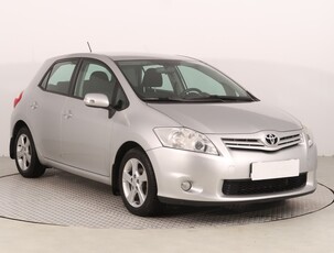 Toyota Auris I , Salon Polska, GAZ, Klimatronic, Parktronic