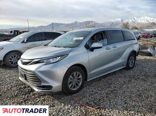 Toyota Sienna 2.0 hybrydowy 2021r. (MAGNA)