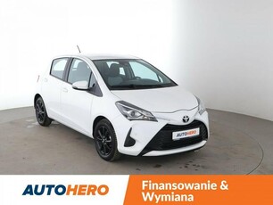 Toyota Yaris Niski przebieg, PDC, Kamera cofania, Navi, bluetooth, pełna książka