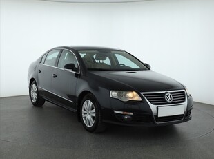 Volkswagen Passat B6 , Salon Polska, Serwis ASO, Xenon, Klimatronic, Tempomat,