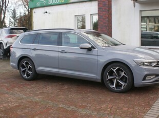 Volkswagen Passat B8 IQ LIGHT Virtual Cocpit Kamery 360