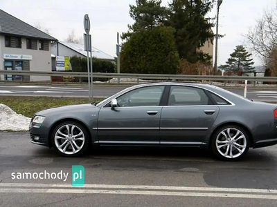 Audi S8 D3