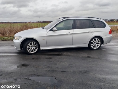 BMW Seria 3 318d