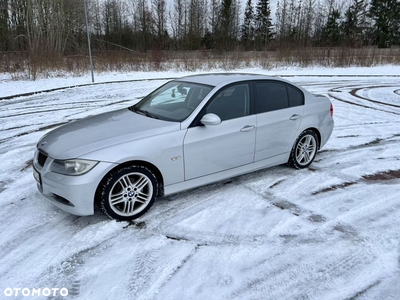 BMW Seria 3 318i