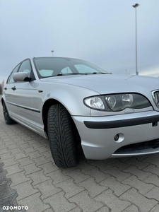 BMW Seria 3 318i