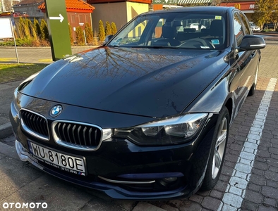 BMW Seria 3 318i Sport Line