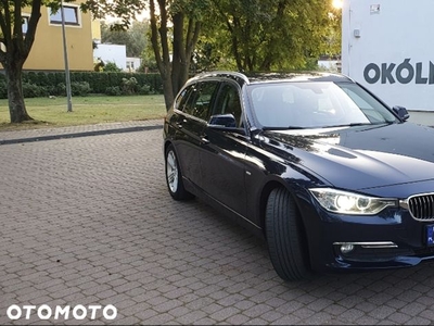 BMW Seria 3 320d Efficient Dynamics Luxury Line