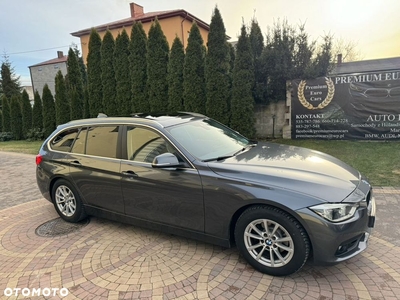 BMW Seria 3 320d Touring Efficient Dynamics Edition Luxury Line