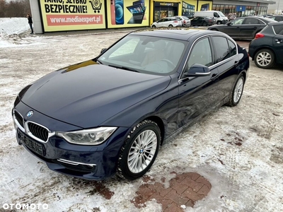 BMW Seria 3 320d xDrive Luxury Line