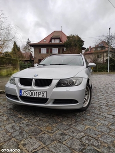 BMW Seria 3 320i