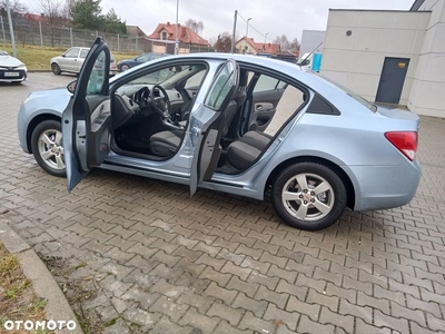 Chevrolet Cruze 1.6 LS