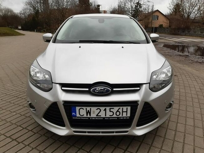 Ford Focus 1,6 Benzyna Titanium Klimatronik Nawigacja Zarejestrowany Gwarancja