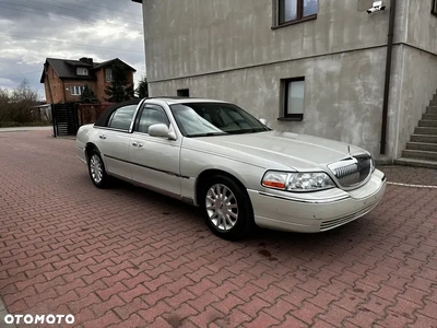 Lincoln Town Car