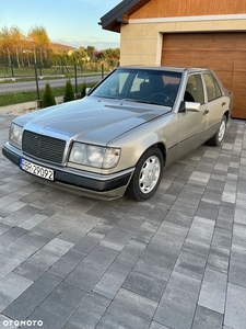 Mercedes-Benz W124 (1984-1993)